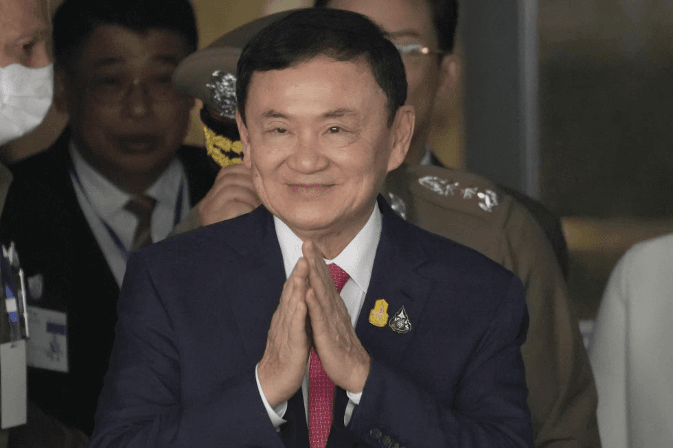 Cựu Thủ tướng Thái Lan Thaksin Shinawatra bị kết tội khi quân