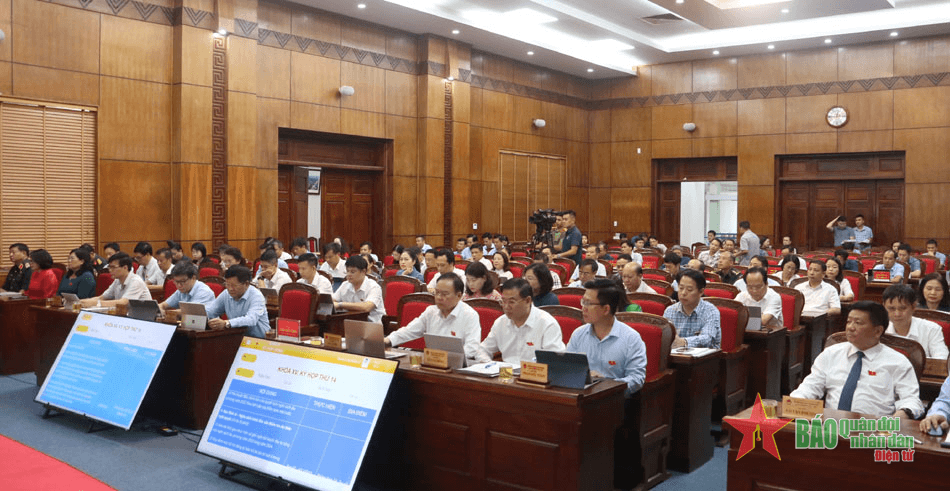 Hội đồng nhân dân tỉnh Điện Biên xem xét thông qua 11 nghị quyết quan trọng