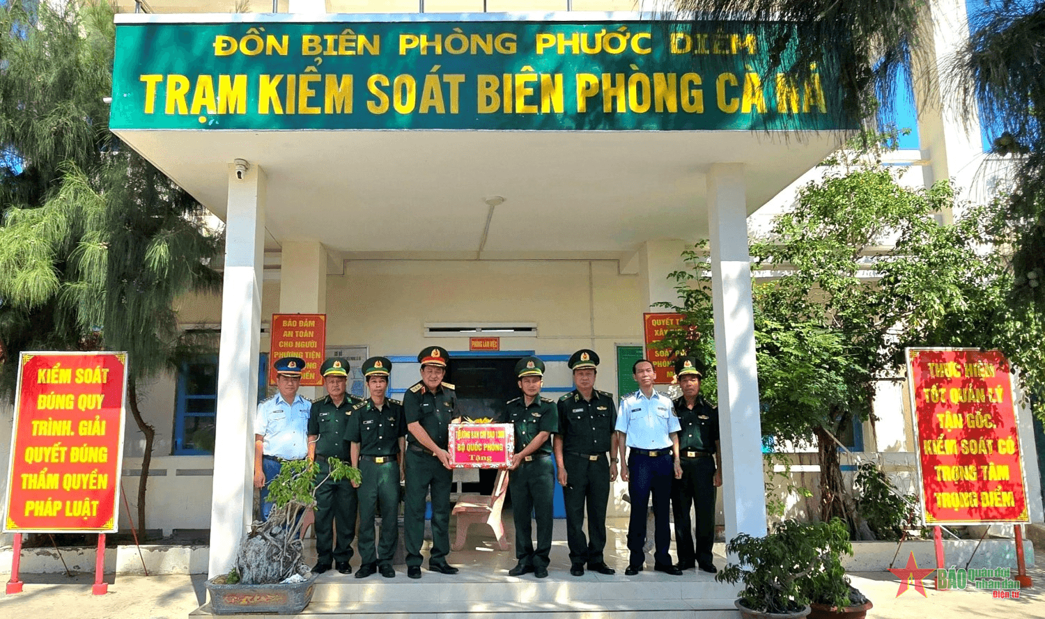 Thượng tướng Võ Minh Lương kiểm tra Bộ đội Biên phòng tỉnh Ninh Thuận
