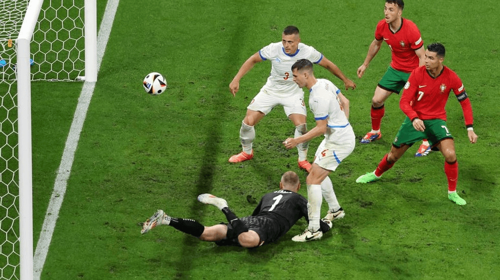 Video bàn thắng trận Bồ Đào Nha và Cộng hòa Séc (bảng F, Euro 2024): Chiến thắng phút bù giờ