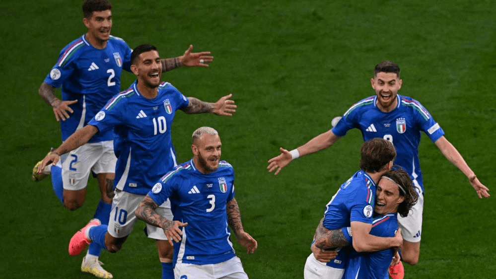 Đường tới Berlin: Italy sẽ thay đổi để chiến thắng?