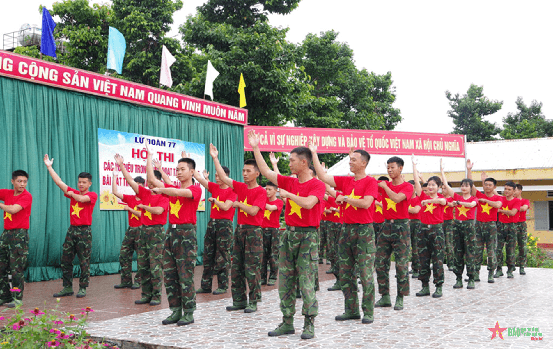 Sôi nổi hội thi vũ điệu trong sinh hoạt tập thể quân nhân ở Lữ đoàn Phòng không 77