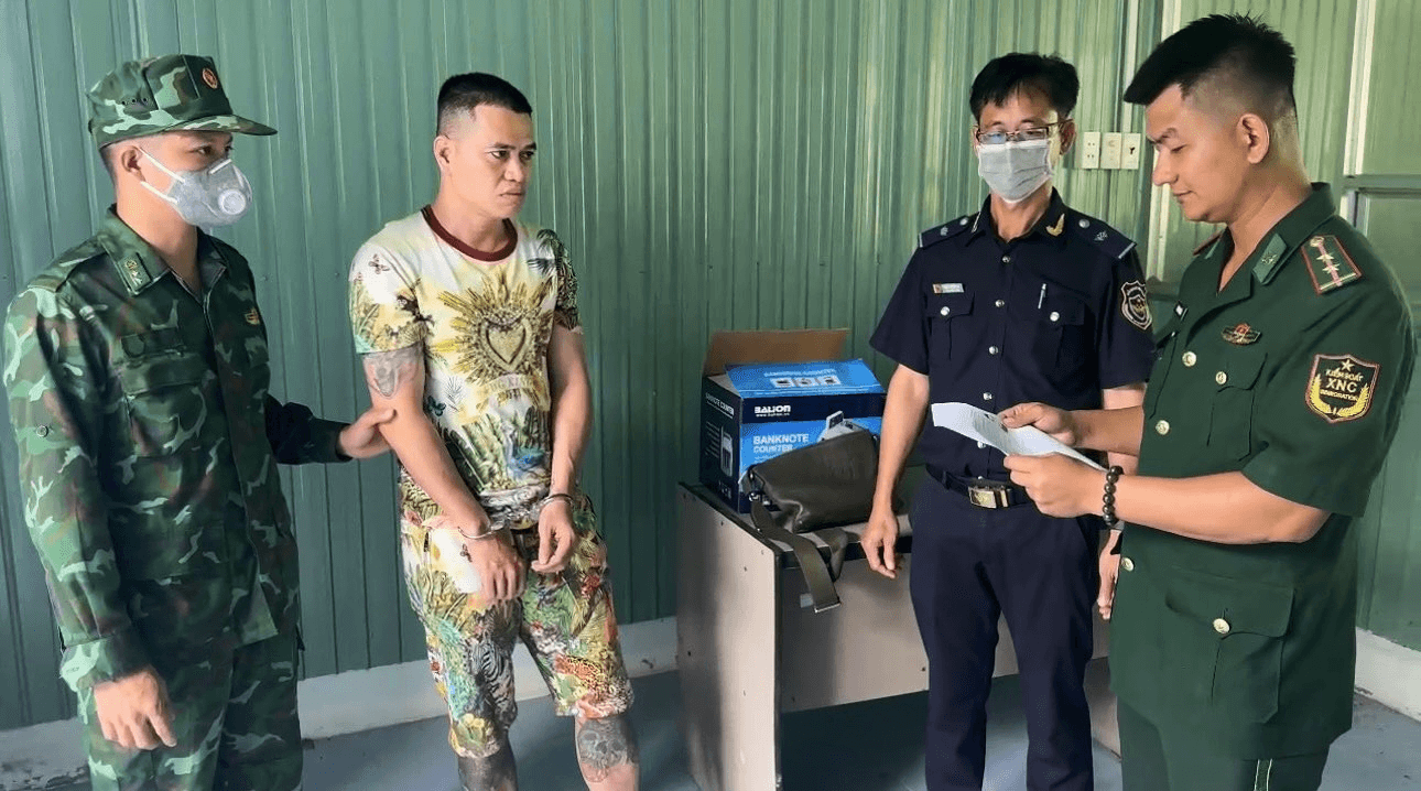 Đồn Biên phòng cửa khẩu Mỹ Quý Tây bắt giữ thành công đối tượng bị truy nã