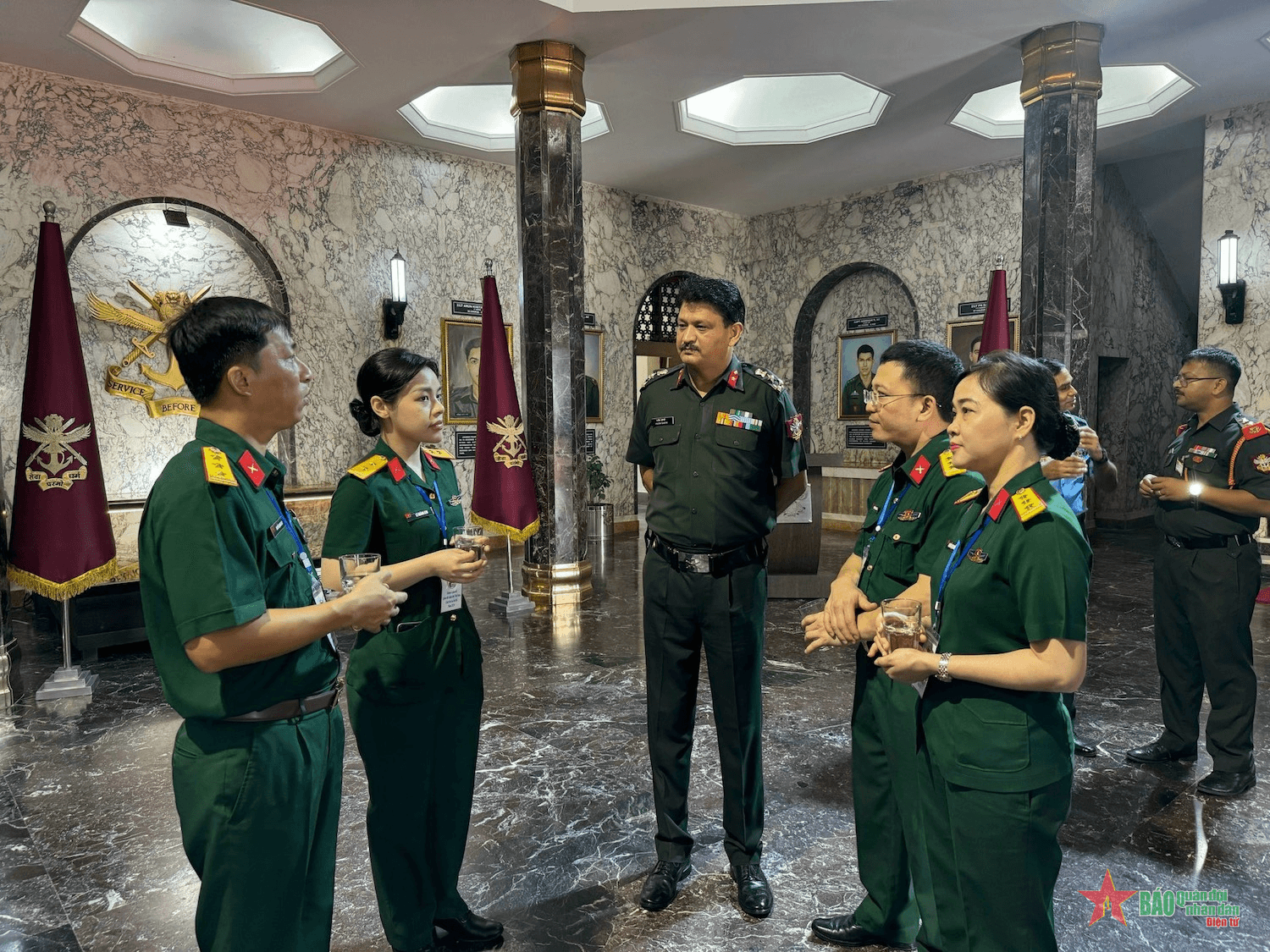 Đoàn sĩ quan trẻ QĐND Việt Nam tiếp tục các hoạt động giao lưu tại Ấn Độ