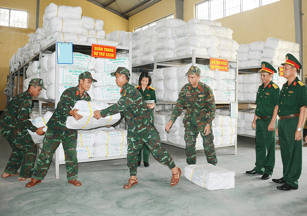 Đoàn kết, thi đua bảo đảm tốt công tác hậu cần