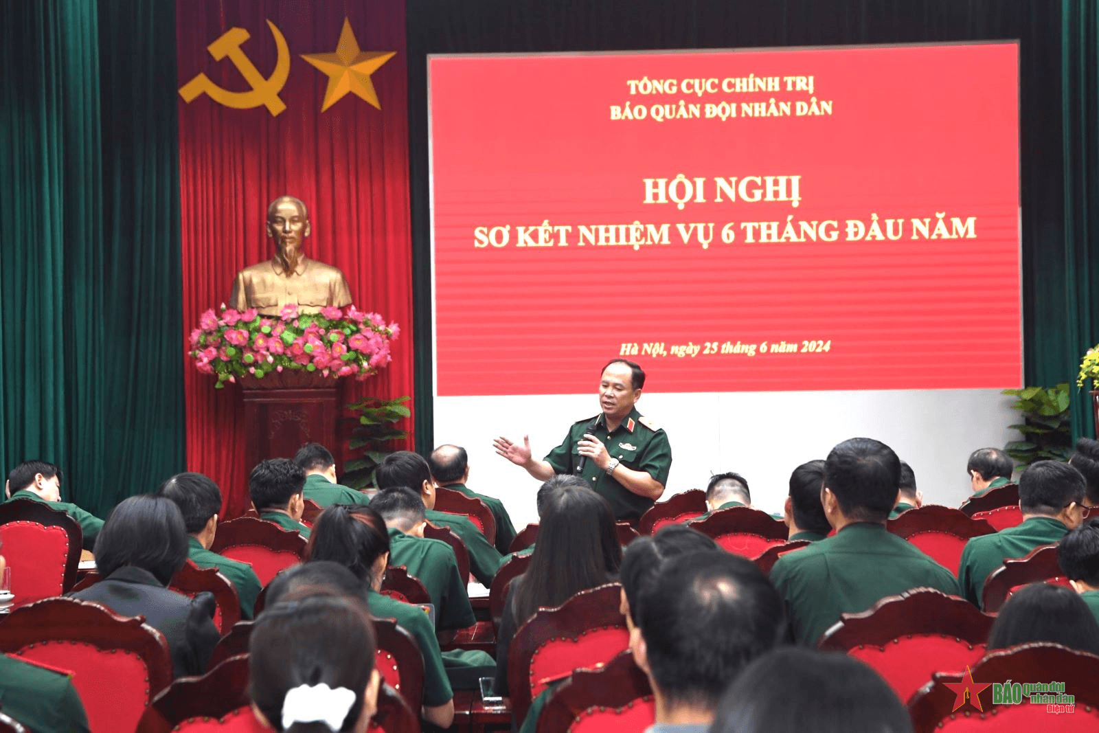 Báo Quân đội nhân dân đã chủ động trong các hoạt động tuyên truyền thường xuyên và đột xuất