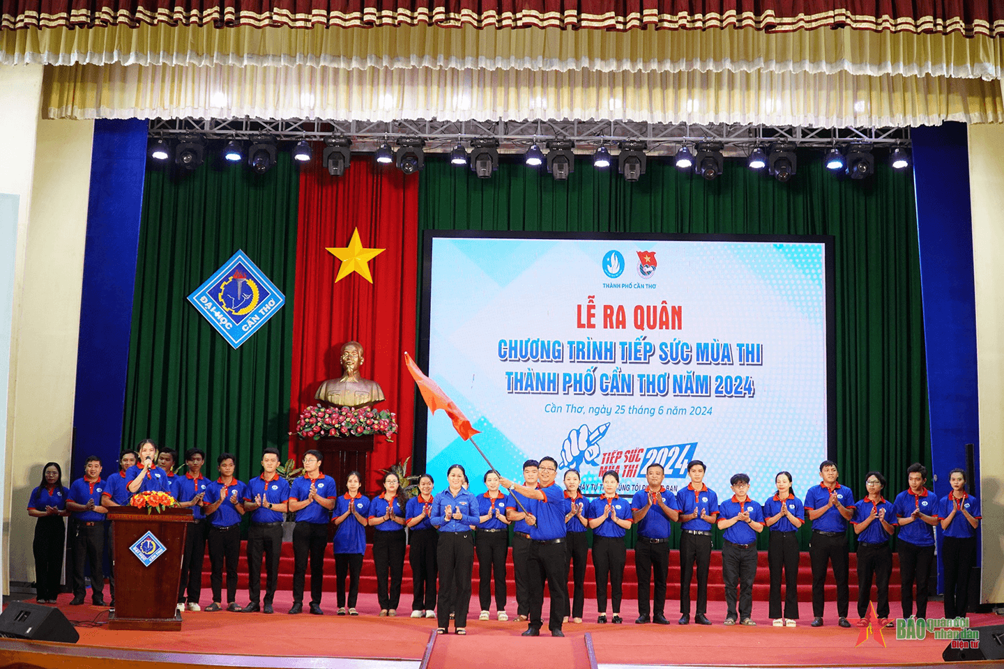 Cần Thơ: Ra quân Chương trình "Tiếp sức mùa thi" năm 2024