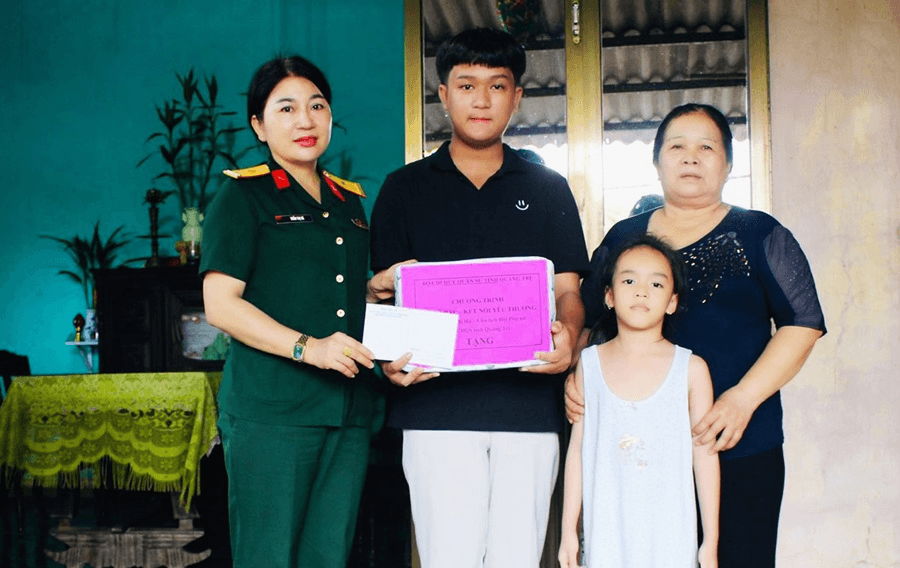 Chủ tịch hội tâm huyết, nhân ái