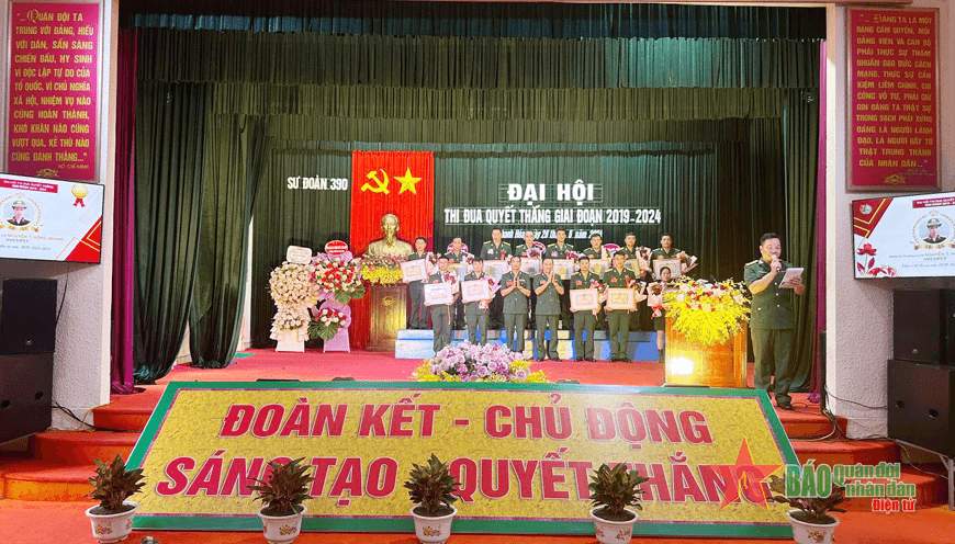 Hướng phong trào thi đua vào nâng cao chất lượng huấn luyện, sẵn sàng chiến đấu