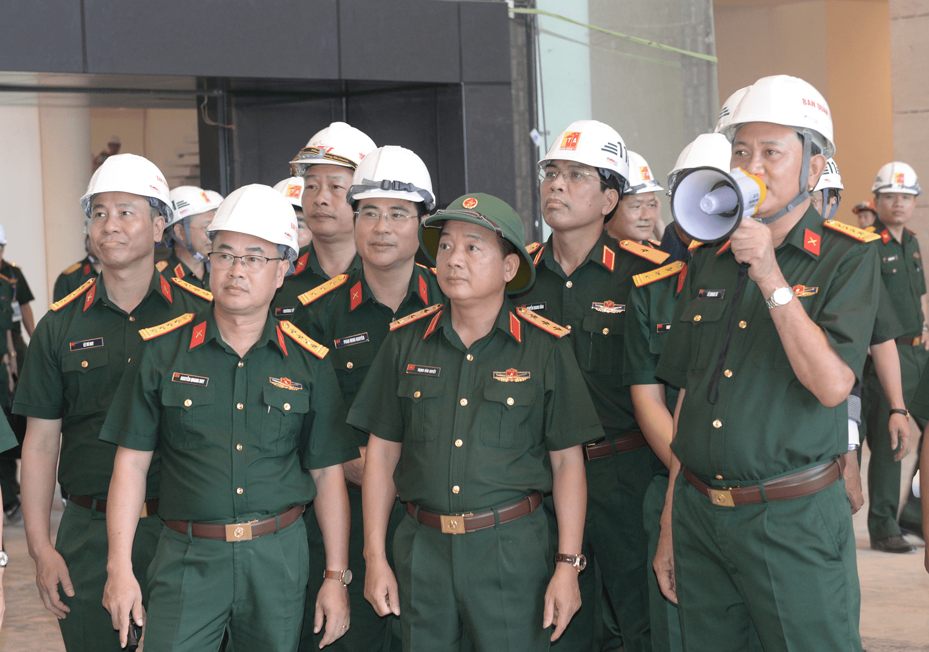 Thượng tướng Trịnh Văn Quyết kiểm tra tiến độ xây dựng Bảo tàng Lịch sử Quân sự Việt Nam