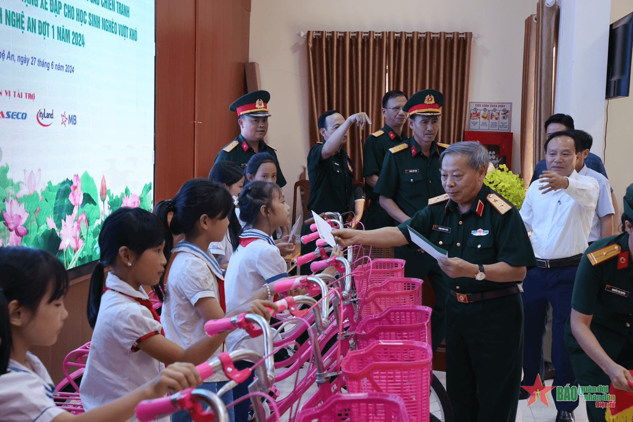 Nâng cao kiến thức phòng tránh tai nạn bom mìn cho người dân ở Nghệ An
