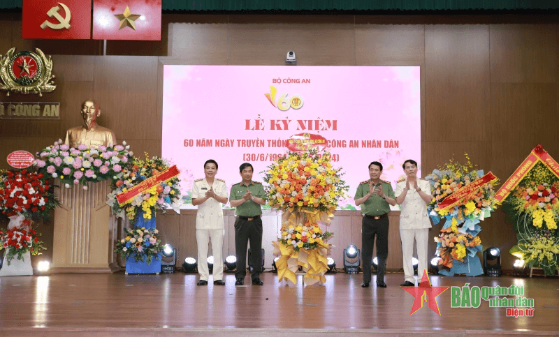 Tạp chí Công an nhân dân nâng cao chất lượng các ấn phẩm