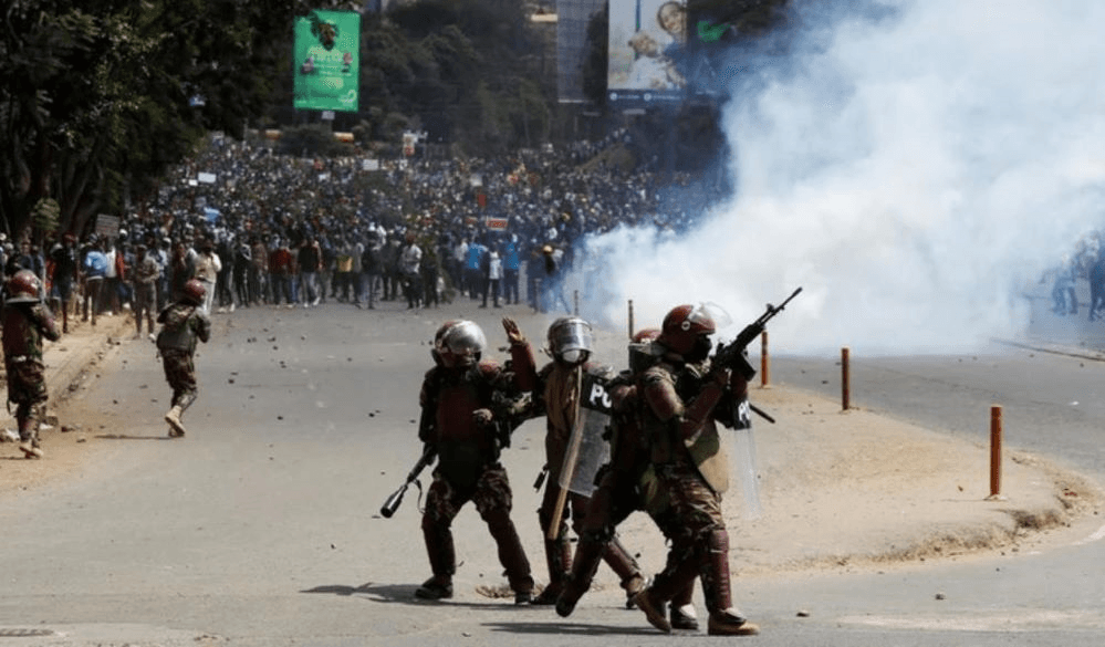 Kenya: Biểu tình bạo lực tiếp diễn trên khắp cả nước, nhiều cảnh sát bị thương