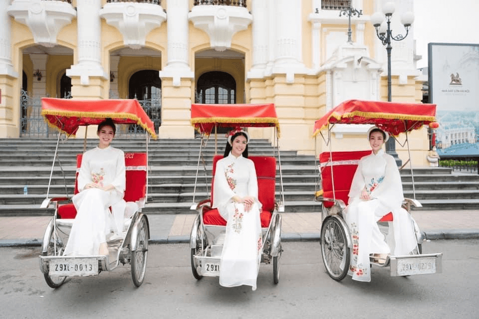 Xích lô thơ mộng Hà Nội
