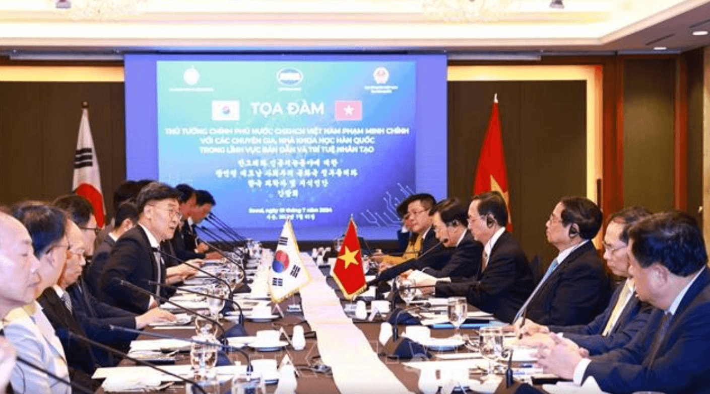 Thủ tướng Phạm Minh Chính tọa đàm với chuyên gia, nhà khoa học Hàn Quốc trong lĩnh vực bán dẫn và trí tuệ nhân tạo