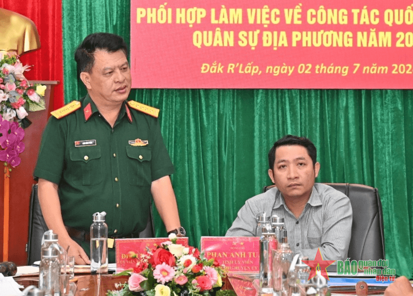 Ban Thường vụ Đảng ủy Quân sự tỉnh Đắk Nông làm việc với huyện Đắk R’lấp về nhiệm vụ quốc phòng