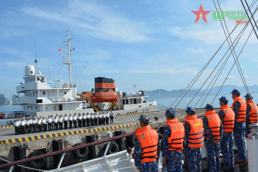 Tàu buồm 286 - Lê Quý Đôn rời quân cảng Nha Trang, lên đường thăm, giao lưu tại Indonesia và Brunei
