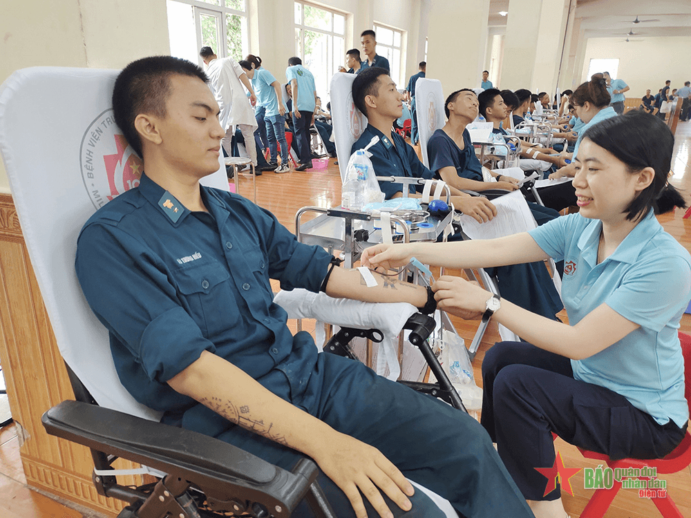 Niềm vui góp sức vì cộng đồng