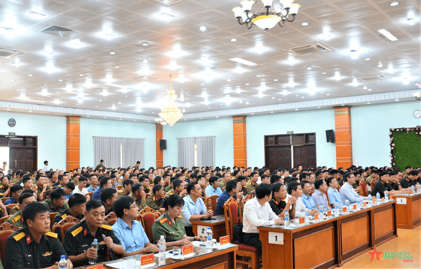Bộ Giáo dục và Đào tạo tập huấn cho cán bộ giảng dạy môn giáo dục quốc phòng và an ninh
