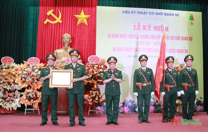 Viện Kỹ thuật Cơ giới Quân sự  kỷ niệm 50 năm ngày truyền thống