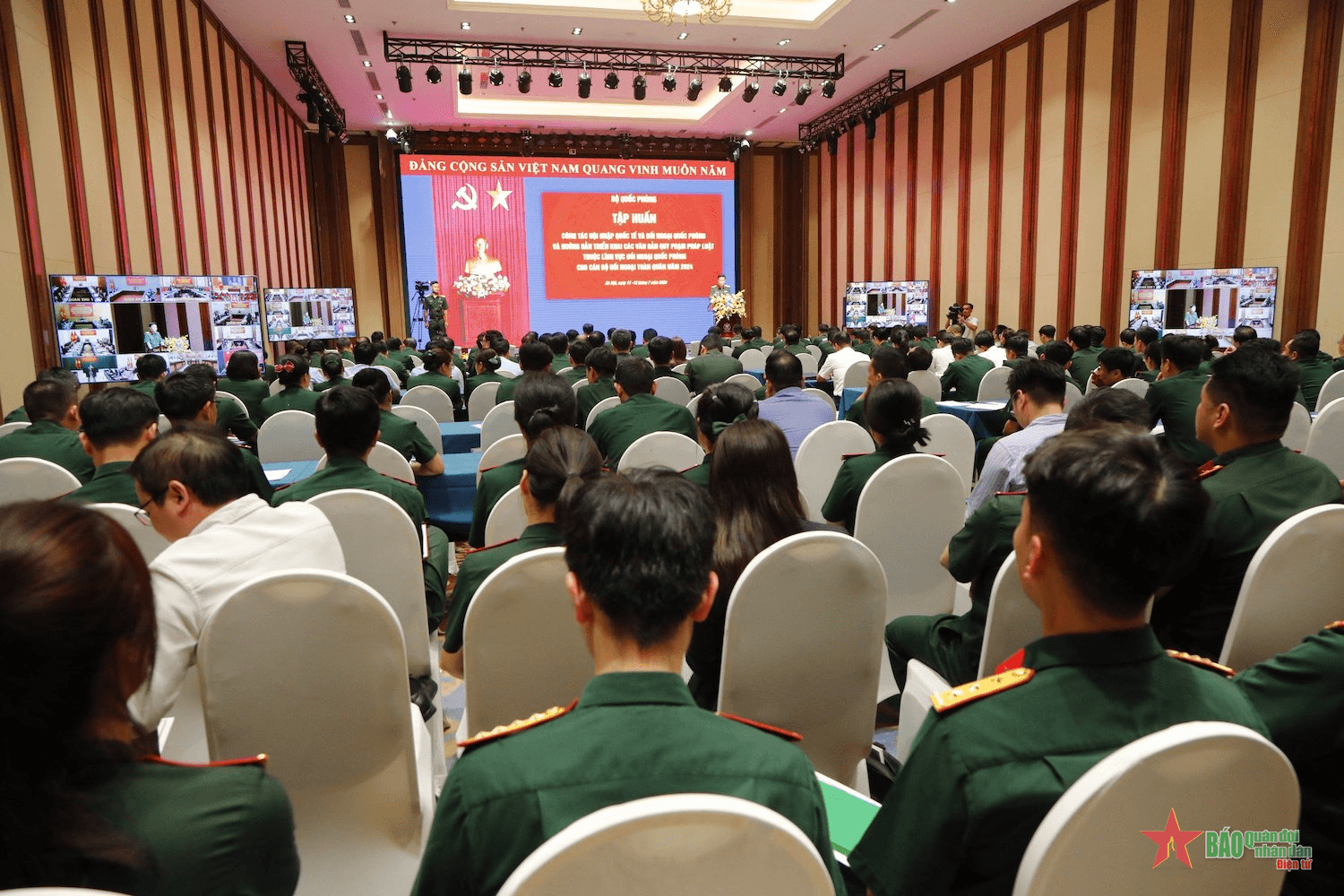 Tập huấn công tác hội nhập quốc tế và đối ngoại quốc phòng cho cán bộ đối ngoại toàn quân năm 2024