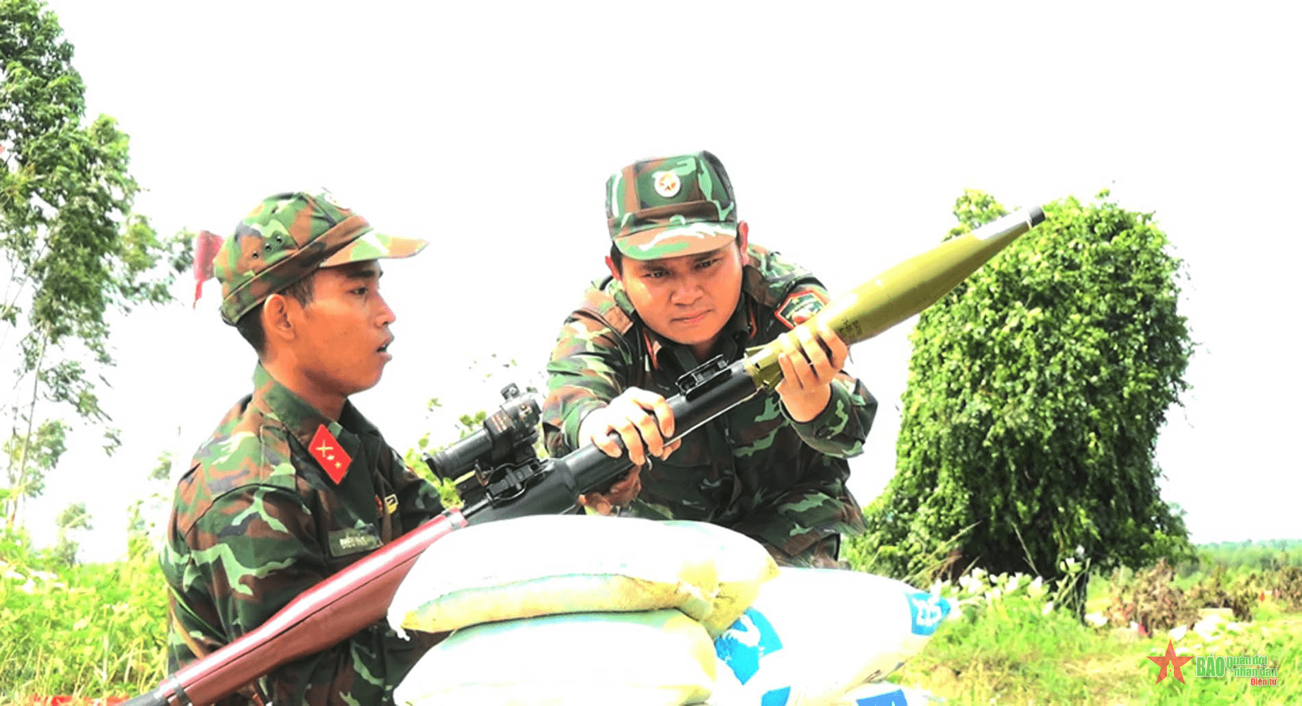 Bộ Chỉ huy Quân sự tỉnh Bình Phước diễn tập cấp trung đội có bắn đạn thật