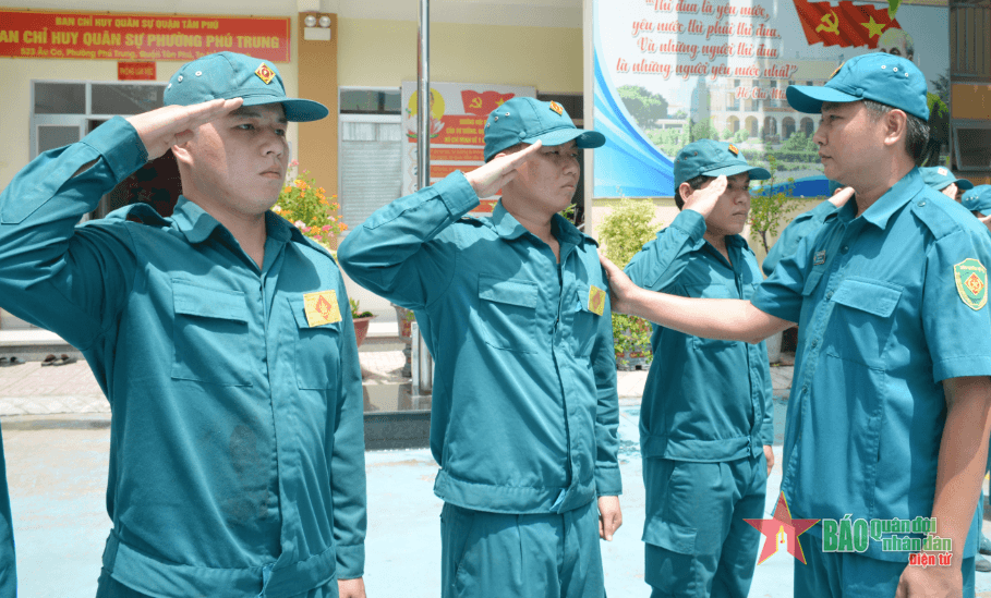 Điểm sáng về xây dựng chính quy