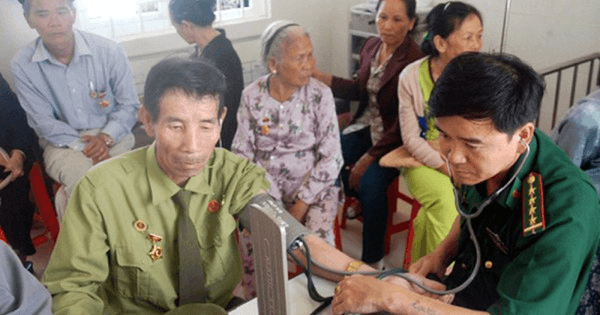 Việc đăng ký khám bệnh, chữa bệnh của sĩ quan phục viên thế nào?
