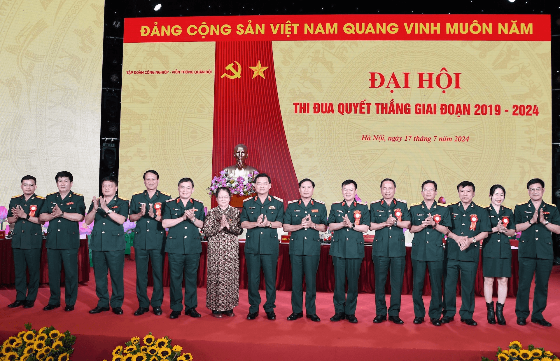 Thượng tướng Nguyễn Tân Cương: Thi đua để xây dựng Viettel ngày càng phát triển