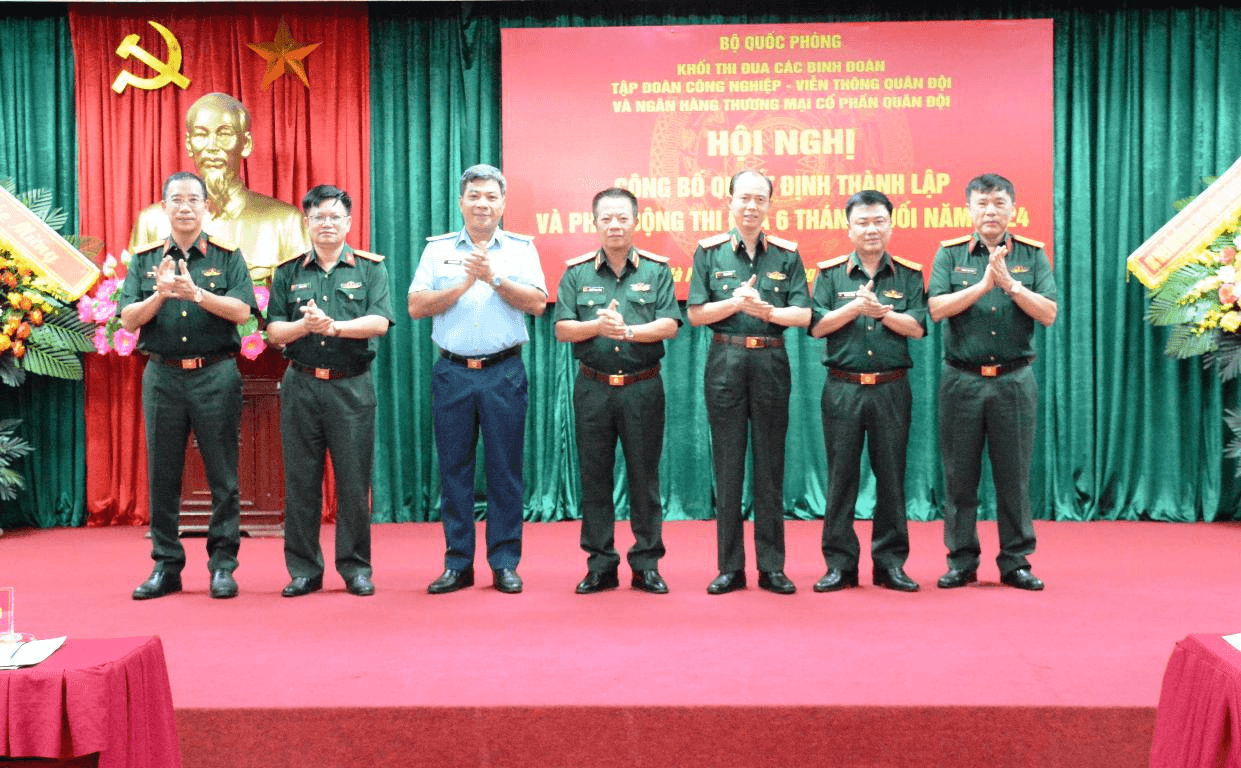Công bố quyết định thành lập Khối thi đua số 8 - Bộ Quốc phòng