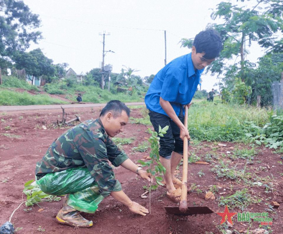 Trung đoàn 48: Tri ân gia đình chính sách, nhân dân trên địa bàn tỉnh Gia Lai