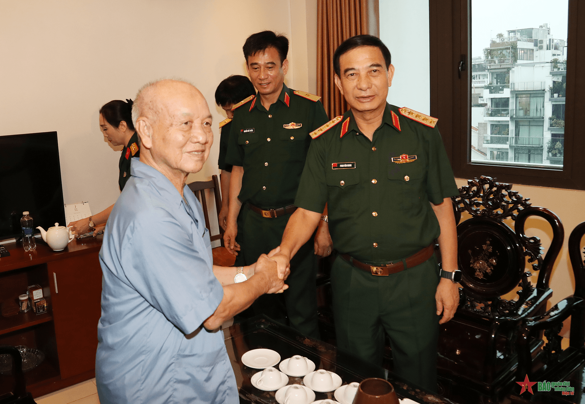 Đại tướng Phan Văn Giang mong muốn các tướng lĩnh tiếp tục có nhiều ý kiến quý báu, góp phần xây dựng Quân đội