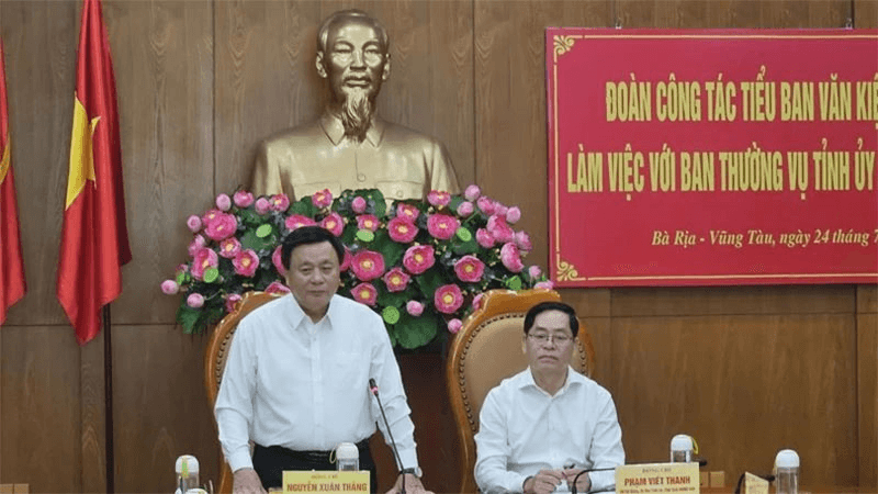 Ủy viên Bộ Chính trị Nguyễn Xuân Thắng: Việc xây dựng Văn kiện cho nhiệm kỳ tới là rất quan trọng