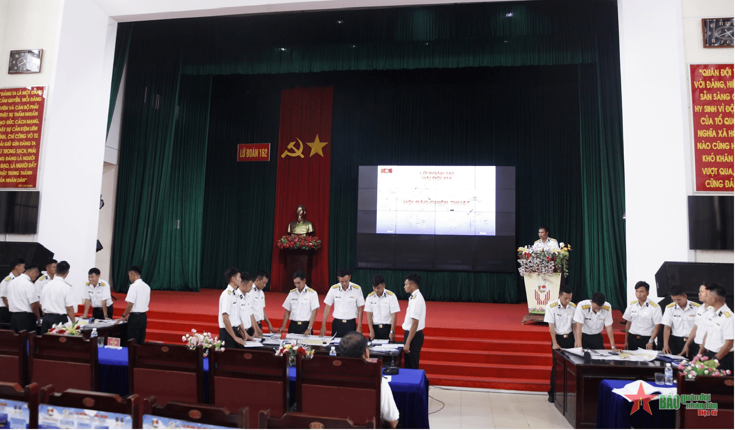 Lữ đoàn 162 (Vùng 4 Hải quân) khai mạc tập huấn cán bộ đợt 2 năm 2024