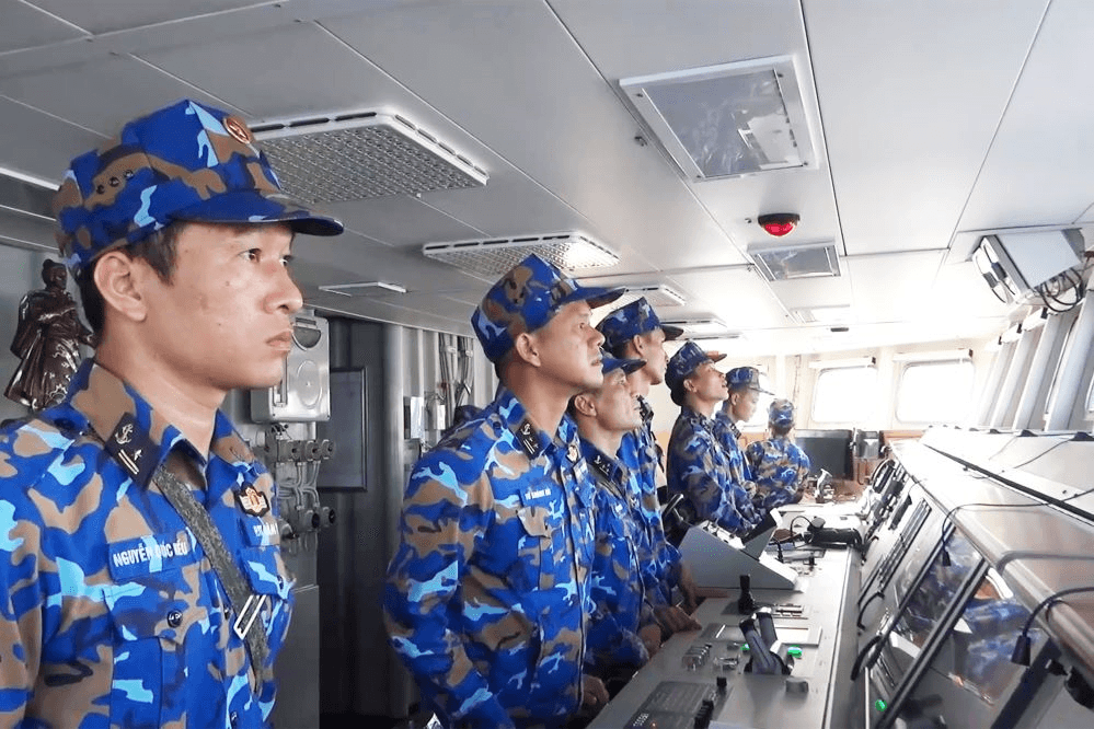 Tiếp bước truyền thống của Chiến thắng trận đầu, nâng cao chất lượng huấn luyện, xây dựng Quân chủng Hải quân cách mạng, chính quy, tinh nhuệ, hiện đại