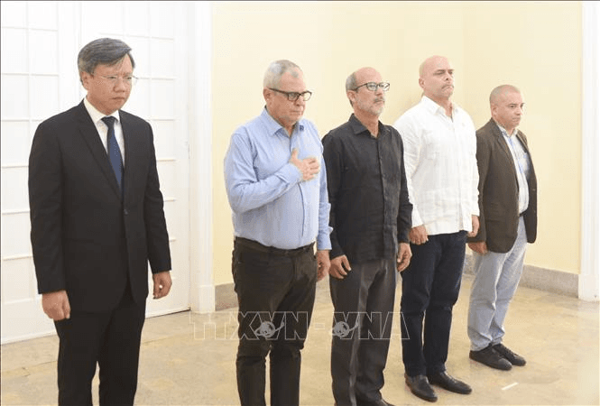 Xúc động lễ viếng Tổng Bí thư Nguyễn Phú Trọng tại Cuba