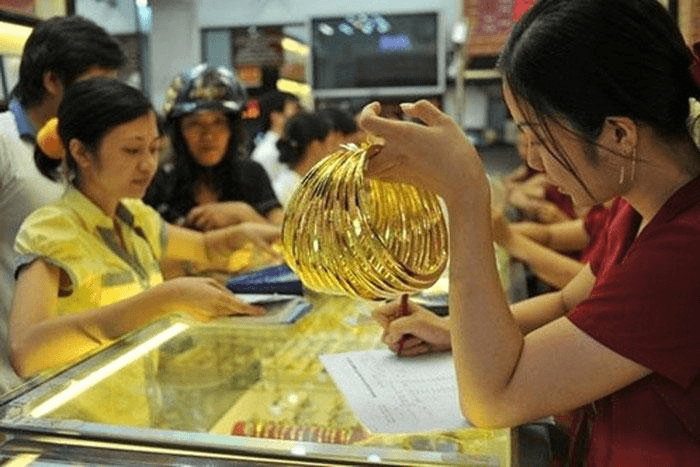 Giá vàng chiều nay (31-7): Vàng nhẫn bật tăng