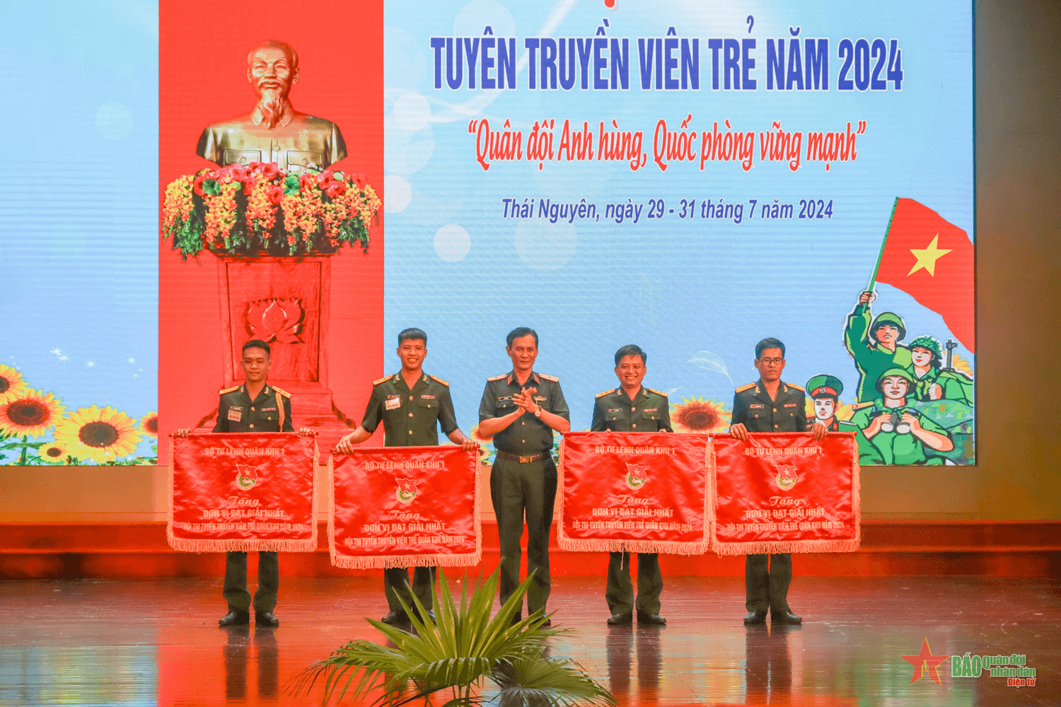 Quân khu 1: Sôi nổi hội thi tuyên truyền viên trẻ năm 2024