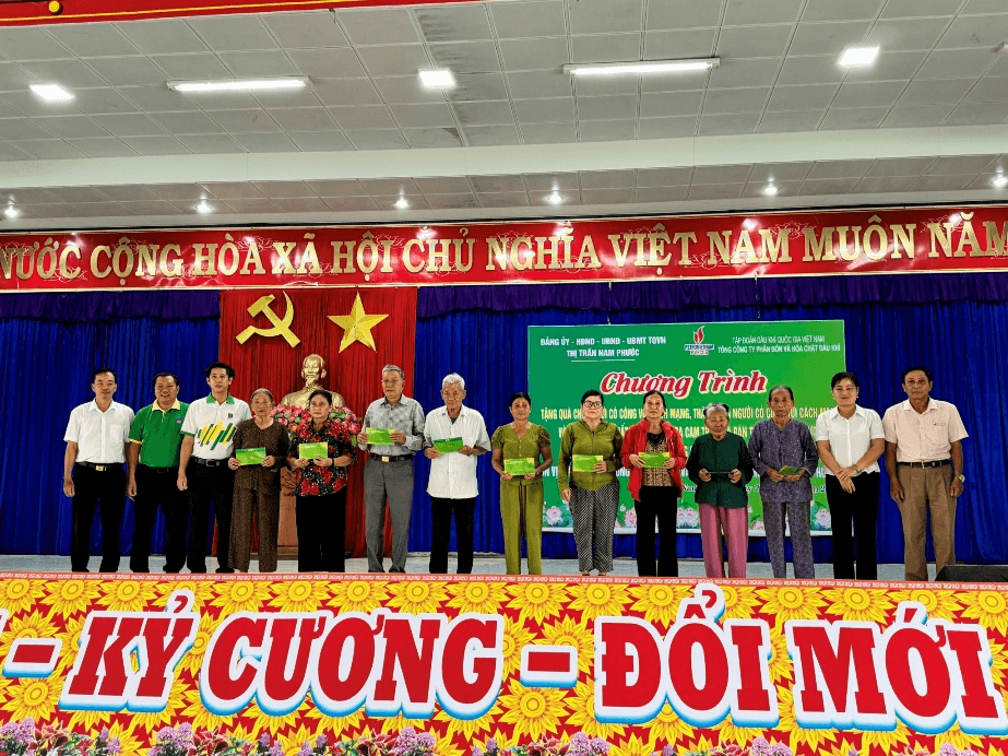 PVFCCo: Nhiều hoạt động thiết thực, ý nghĩa kỷ niệm Ngày Thương binh-Liệt sĩ