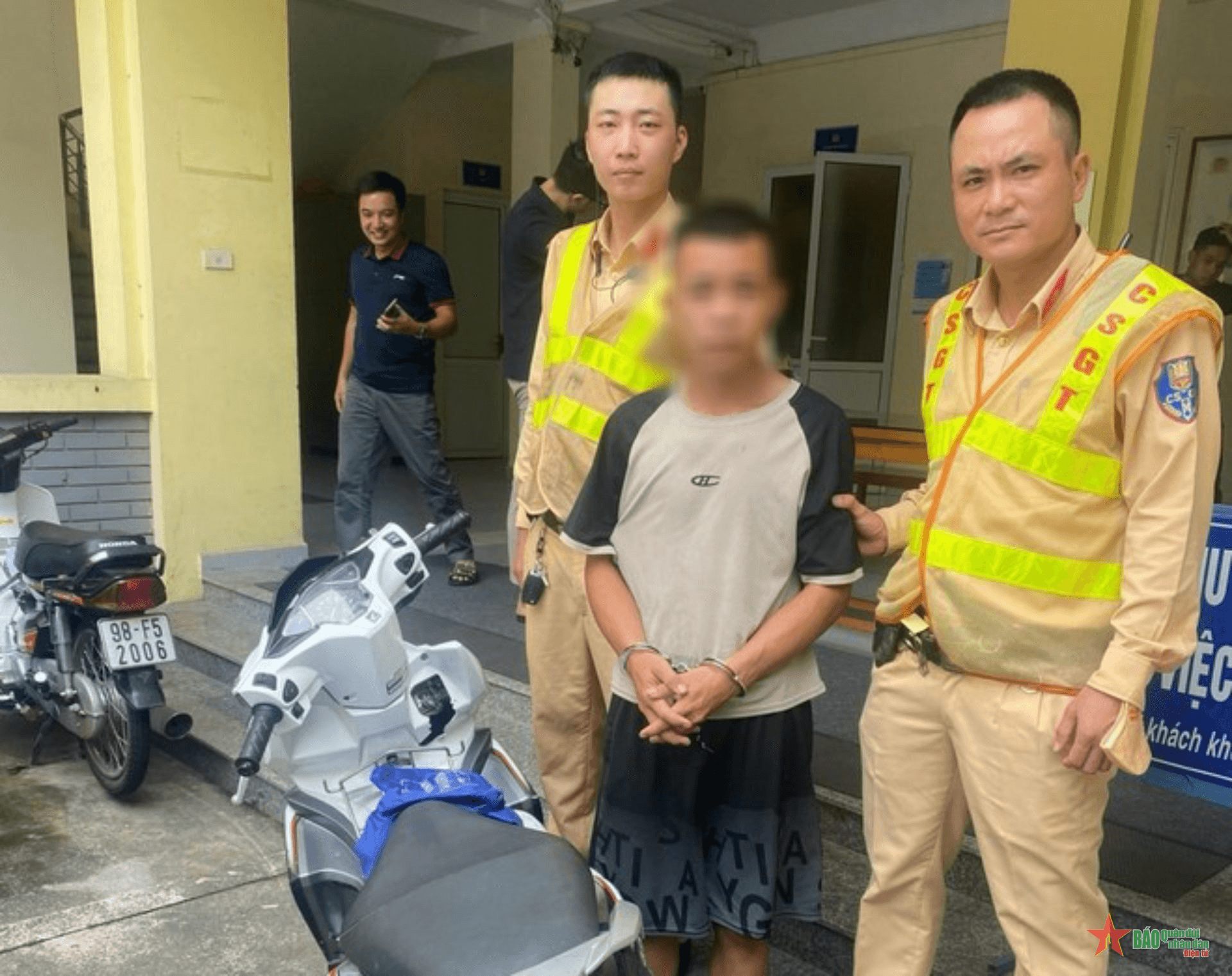 Bắt giữ thanh niên trộm cắp xe máy