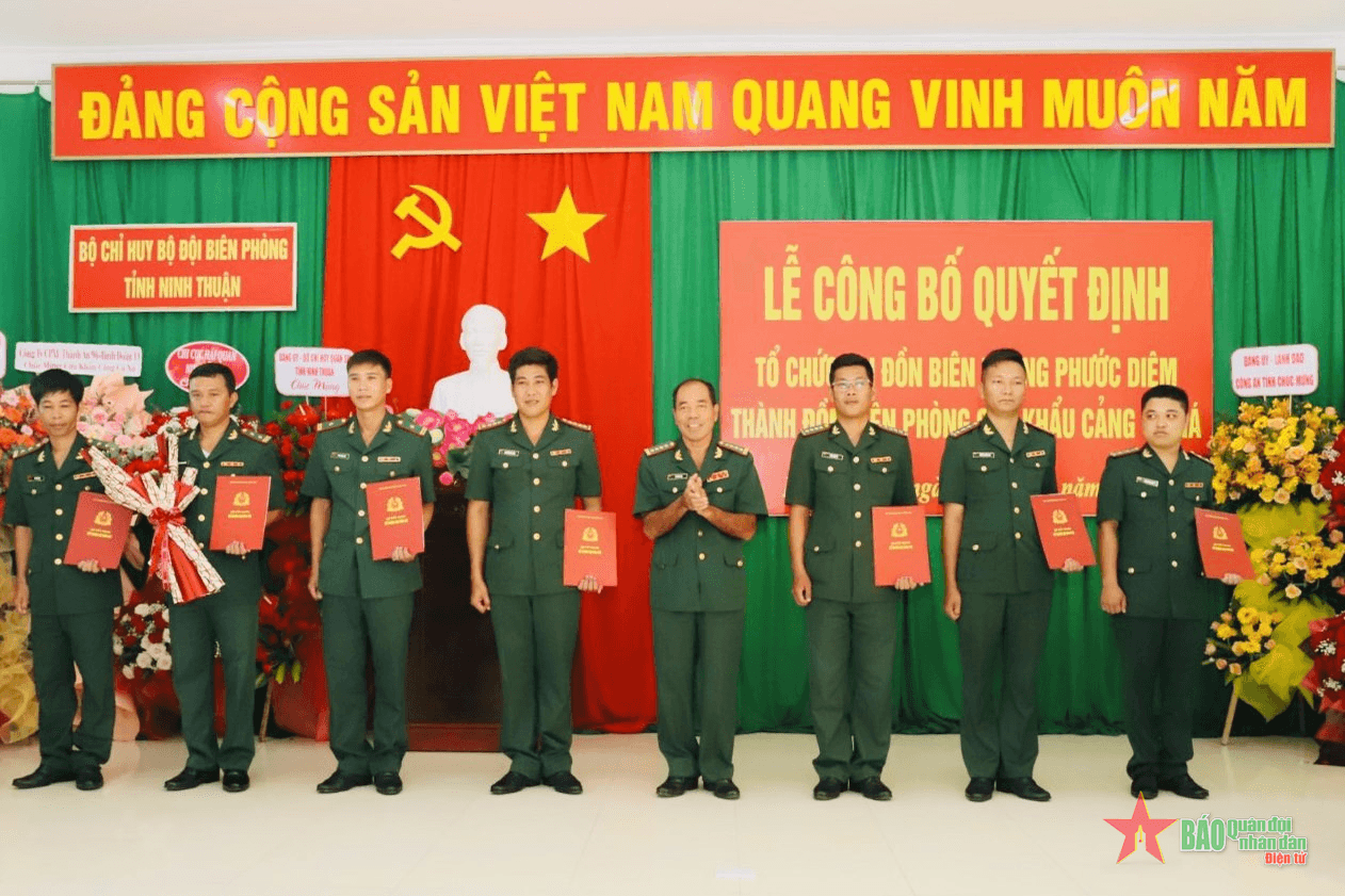 Bộ đội Biên phòng tỉnh Ninh Thuận công bố quyết định thành lập Đồn Biên phòng Cửa khẩu Cảng Cà Ná