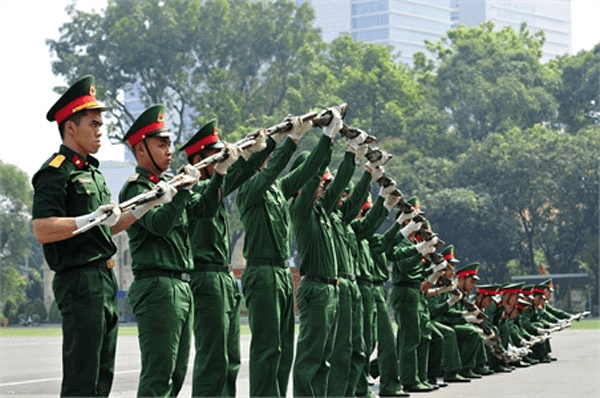 Bộ Quốc phòng trả lời cử tri tỉnh Tây Ninh kiến nghị bổ sung trường hợp hạ sĩ quan, binh sĩ được nghỉ phép đặc biệt khi ông, bà nội, ngoại từ trần