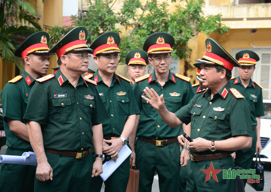 Thượng tướng Trịnh Văn Quyết làm việc với Đoàn 871 và kiểm tra dự án nhà công vụ