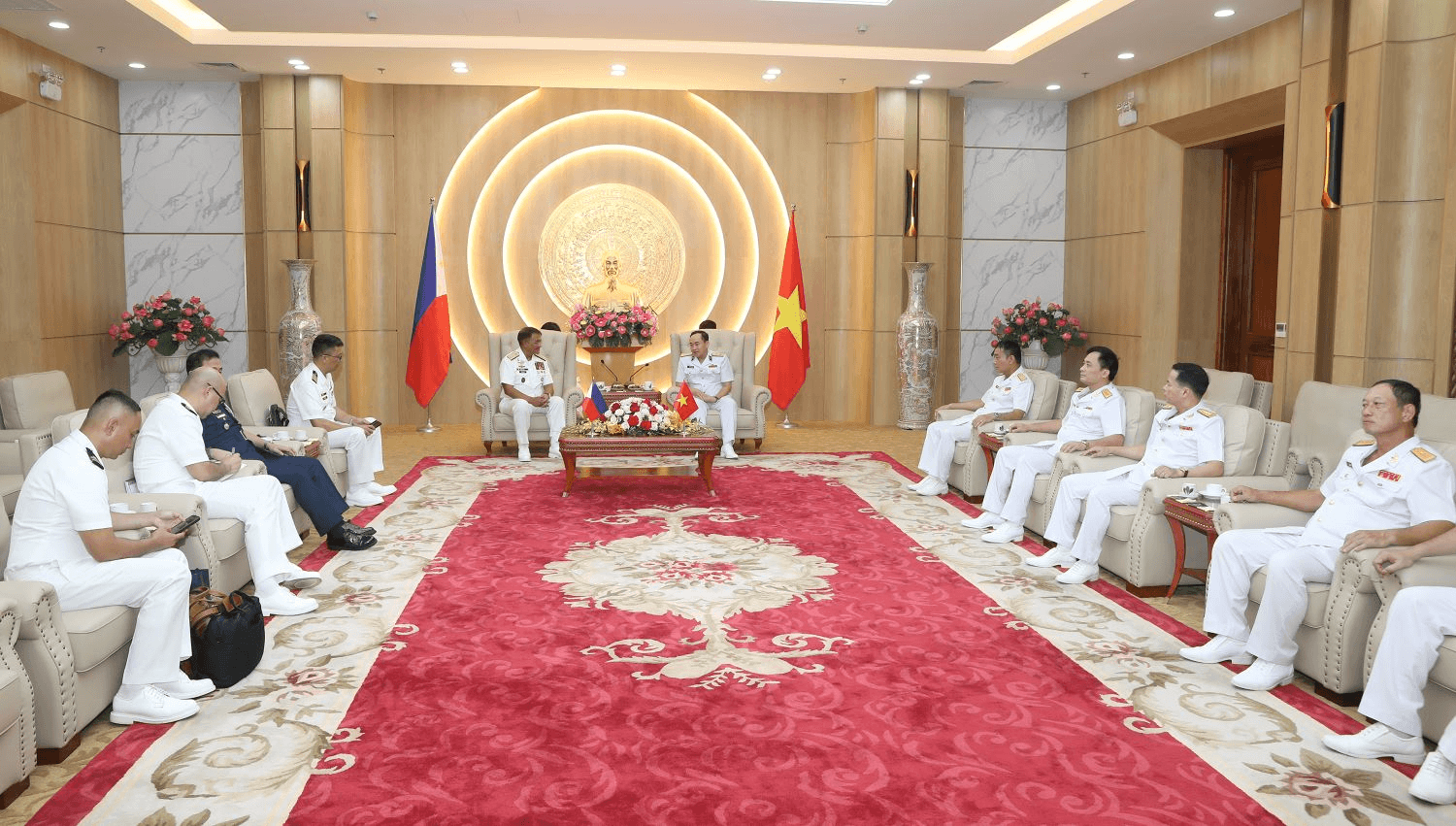 Tư lệnh Hải quân Philippines thăm Bộ tư lệnh Hải quân