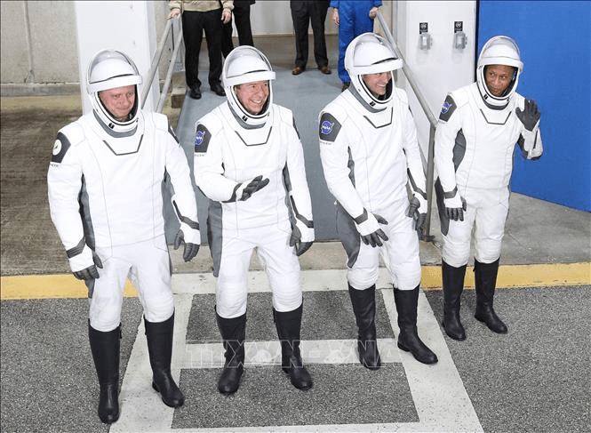 NASA hoãn chuyến bay giải cứu phi hành gia “mắc cạn” trên ISS