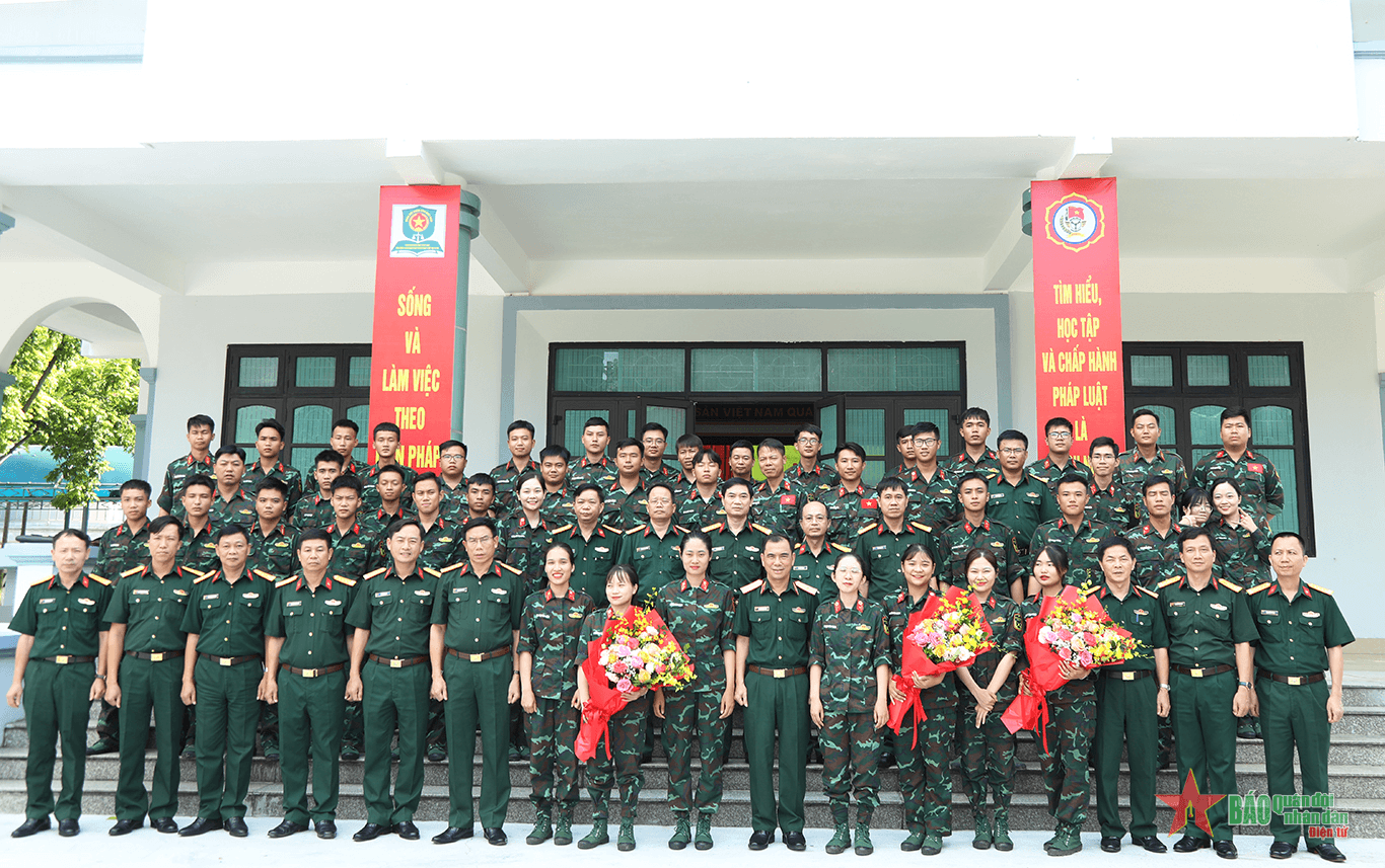 Tổng cục Hậu cần giao nhiệm vụ Đoàn Bắn súng tham gia Hội thao bắn súng quân dụng toàn quân năm 2024