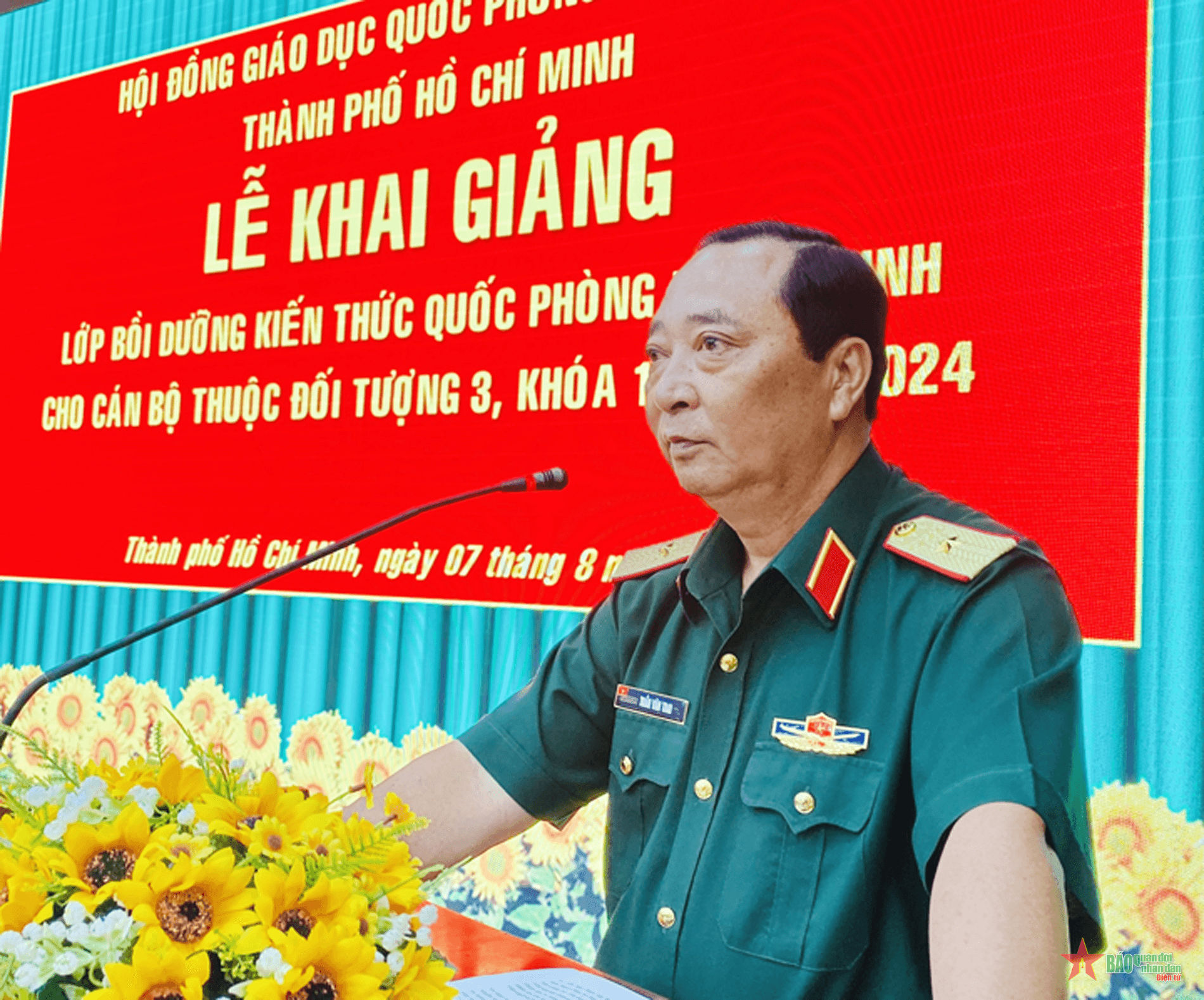 Thành phố Hồ Chí Minh bồi dưỡng kiến thức quốc phòng, an ninh cho đối tượng 3