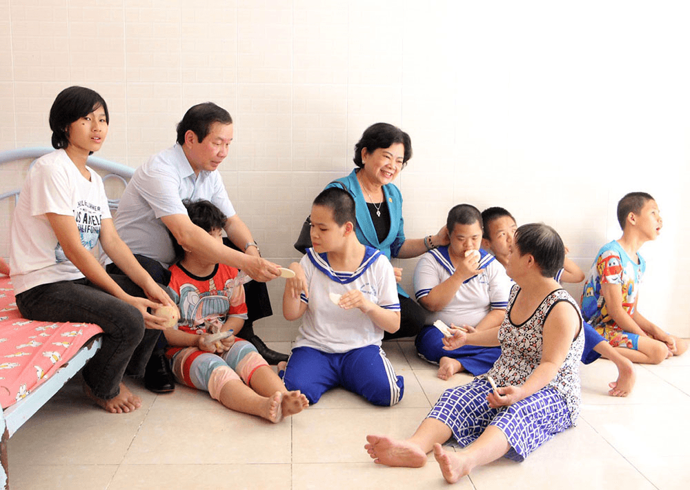 Chăm lo cho nạn nhân chất độc da cam với tất cả trách nhiệm, nghĩa tình