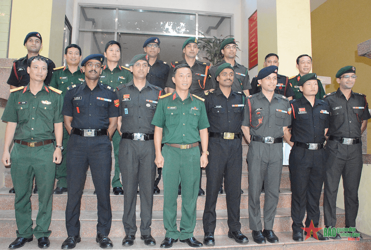Tọa đàm, giao lưu sĩ quan trẻ Việt Nam - Ấn Độ
