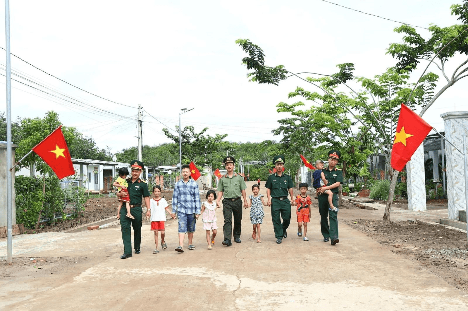 “Lập làng, xây thế vững lòng dân” nhìn từ đề án xây dựng điểm dân cư biên giới Tây Nam - Bài 1: Lấy dân làm gốc, xóa “vùng trắng” dân cư